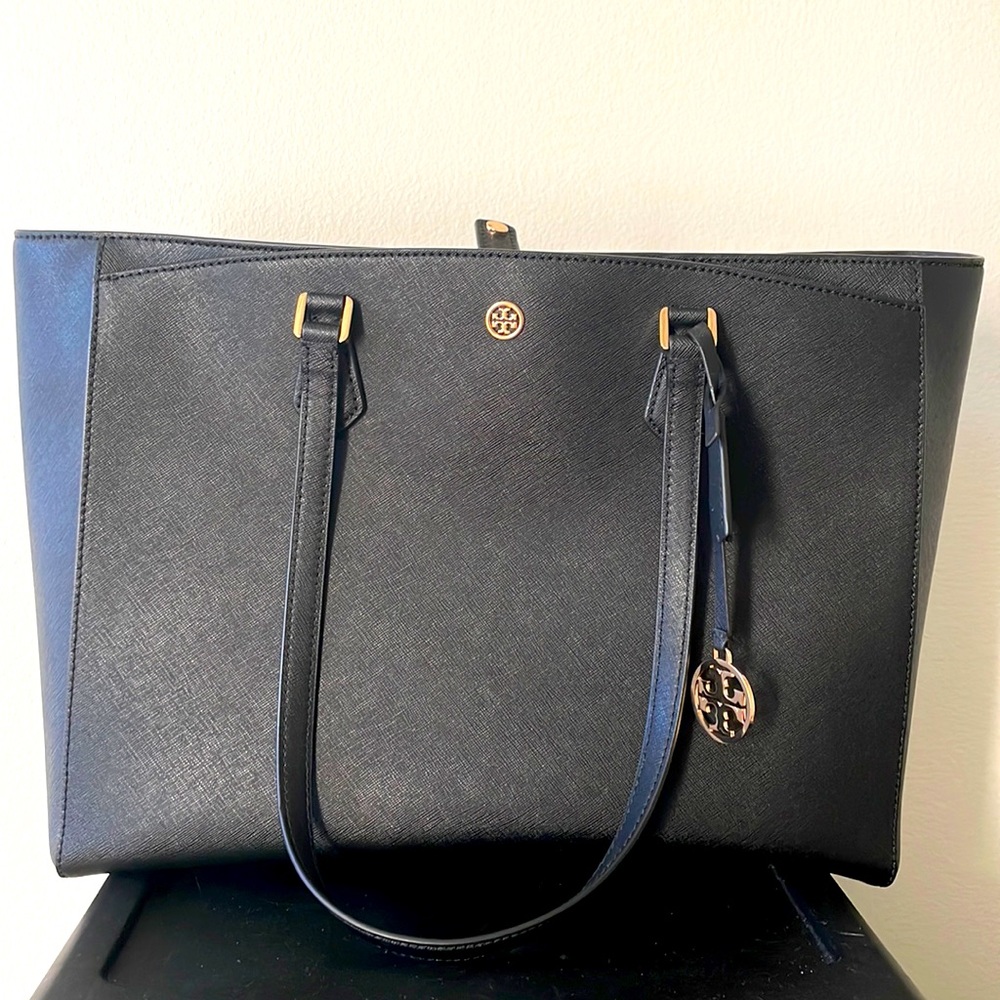 Large Tory Burch purse, never used